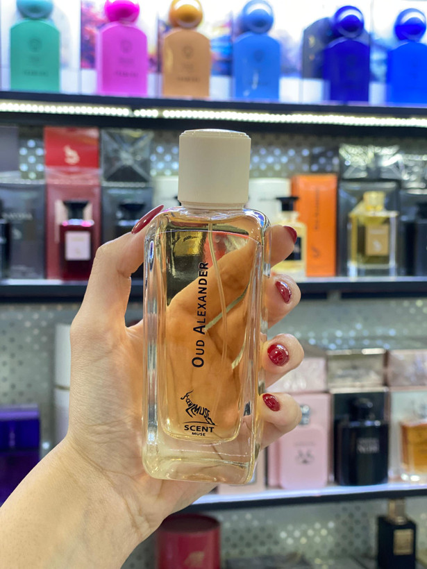 ادکلن ۱۰۰میل OUD ALEXANDER از برند SCENT